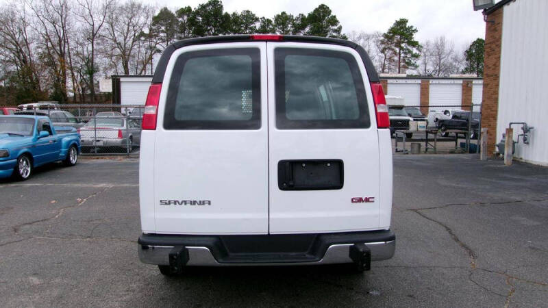 2024 GMC Savana 2500