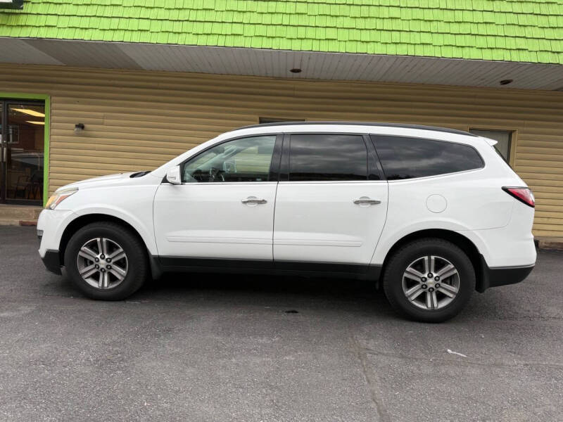 2017 Chevrolet Traverse LT