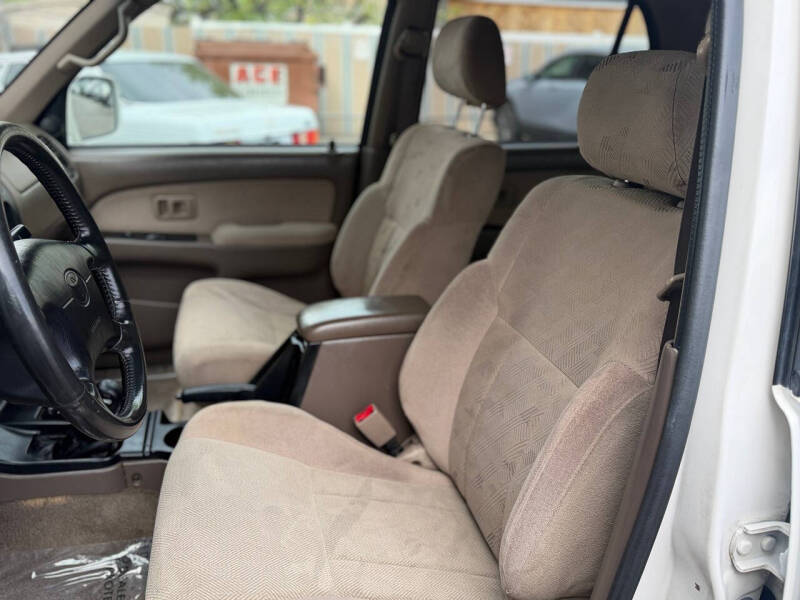 2002 Toyota 4Runner SR5