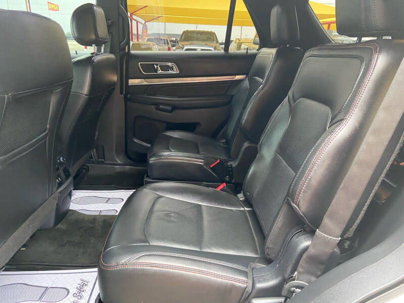 2016 Ford Explorer Sport