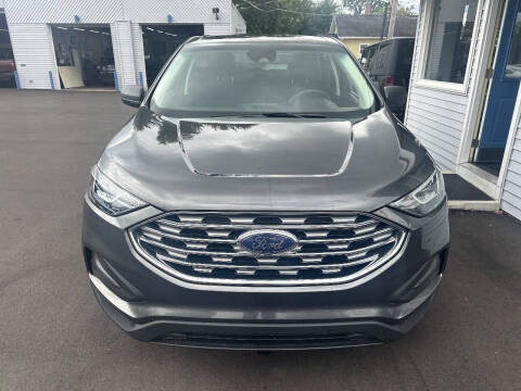 2020 Ford Edge SE