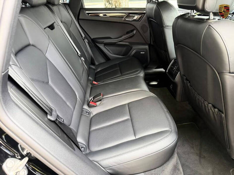 2021 Porsche Macan