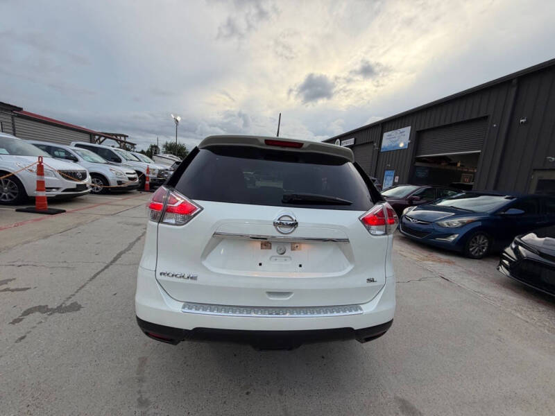 2015 Nissan Rogue SL