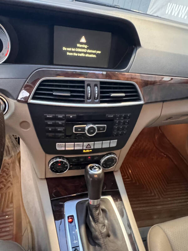 2012 Mercedes-Benz C-Class C 300 Luxury 4MATIC