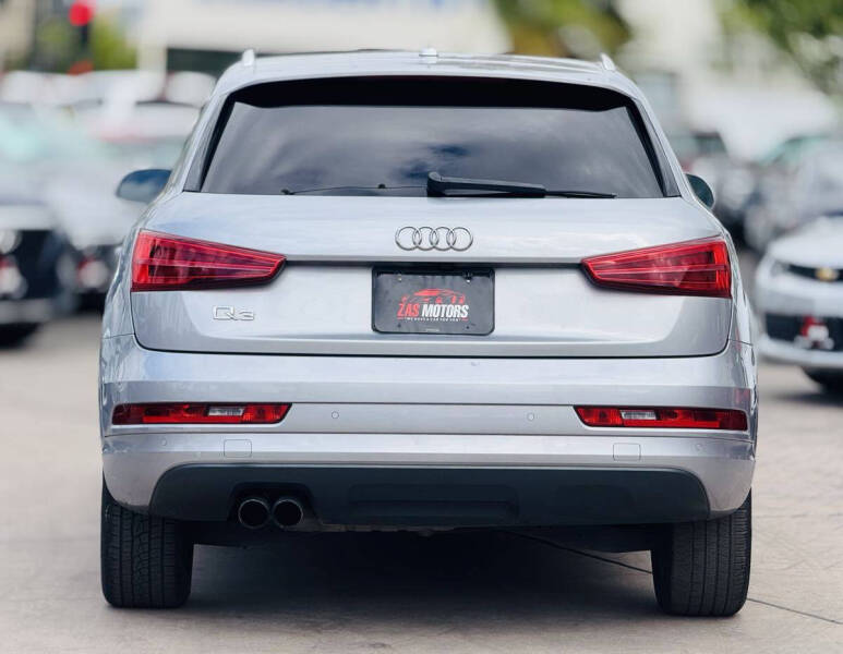 2017 Audi Q3 2.0T Premium