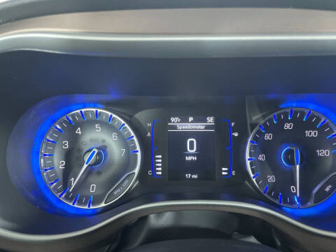 2024 Chrysler Voyager LX