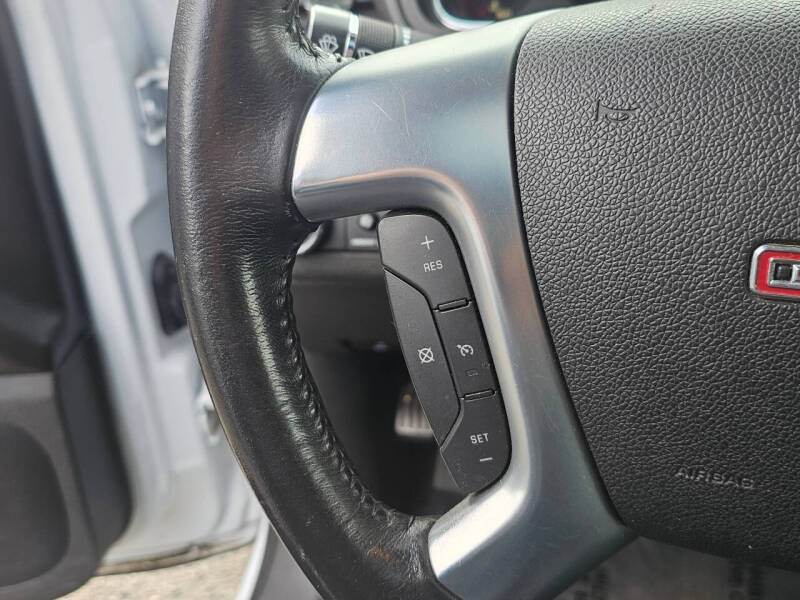 2016 GMC Acadia SLE-2