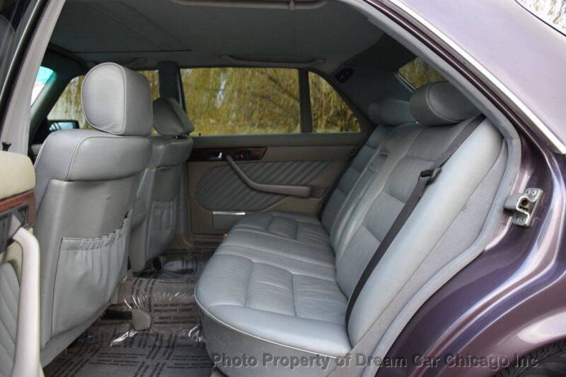 1991 Mercedes-Benz 560-Class 560 SEL