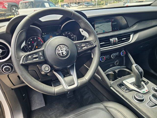 2022 Alfa Romeo Stelvio Sprint