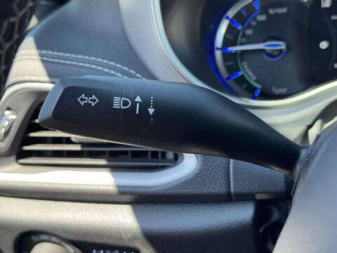 2024 Chrysler Pacifica Plug-In Hybrid Select