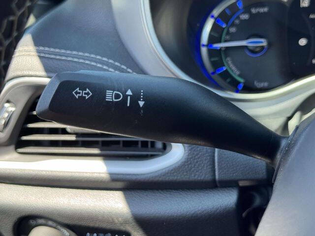 2024 Chrysler Pacifica Plug-In Hybrid Select