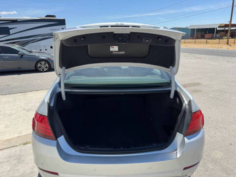 2012 BMW 5 Series 528i