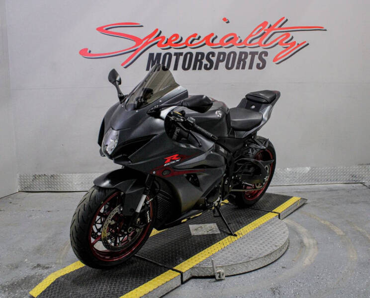 2017 Suzuki GSX-R1000