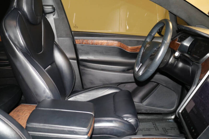 2020 Tesla Model X Long Range