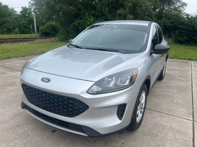 2020 Ford Escape S's photo