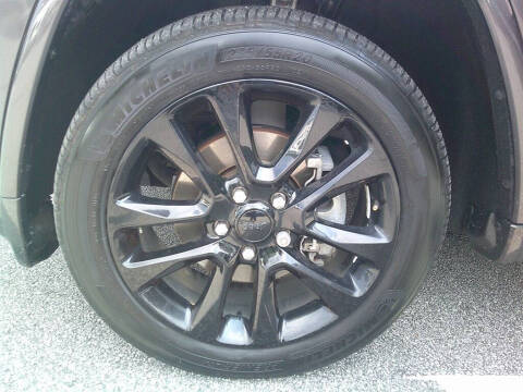 2020 Jeep Grand Cherokee Laredo