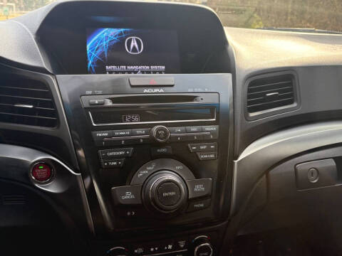 2013 Acura ILX 2.0L w/Tech