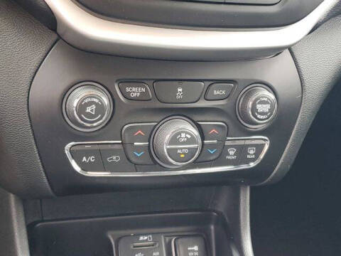 2018 Jeep Cherokee Latitude Plus