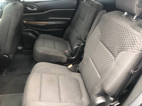 2017 GMC Acadia SLE-2