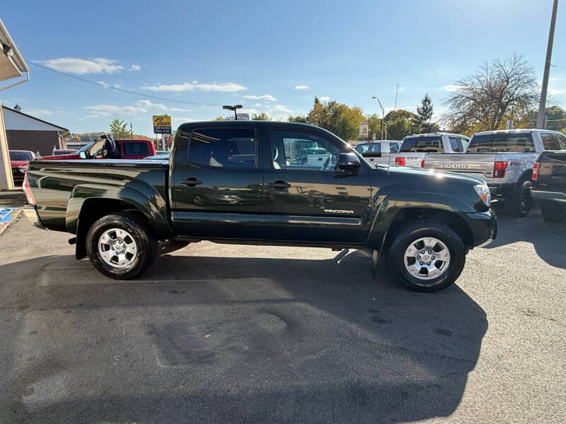 2013 Toyota Tacoma null photo 4