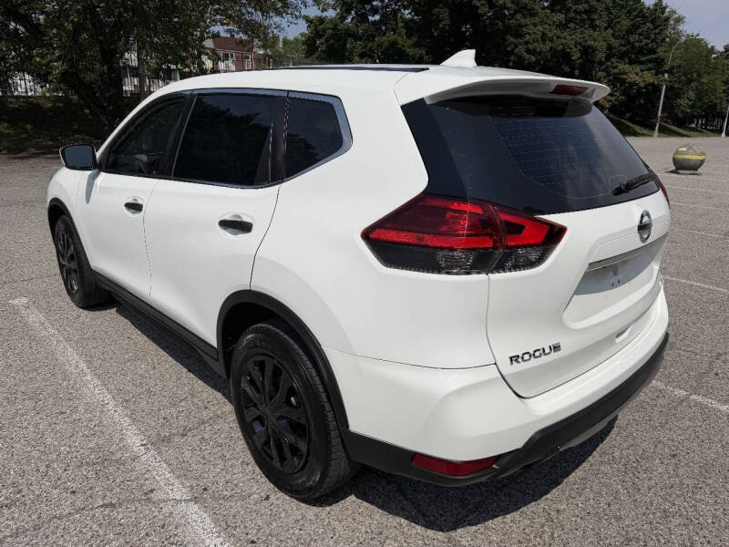 2017 Nissan Rogue S