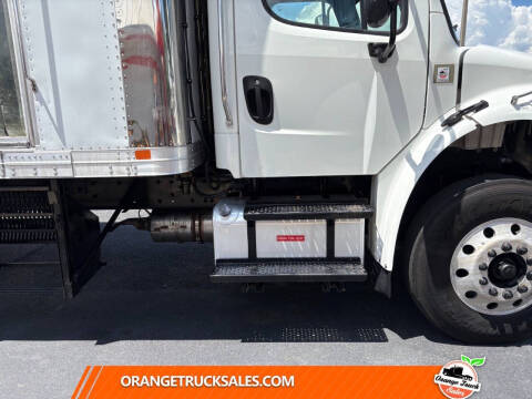 2018 Freightliner M2 106