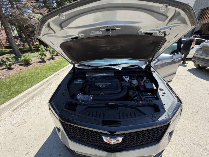 2024 Cadillac XT4 Sport