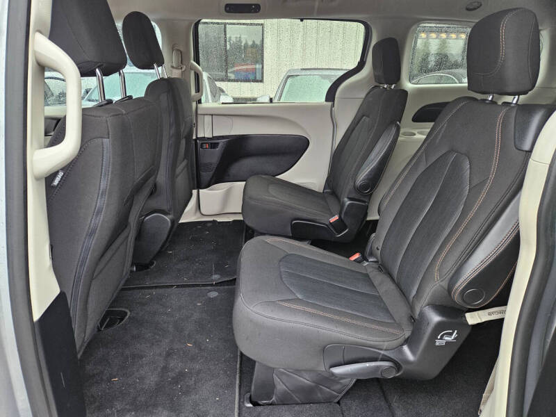 2020 Chrysler Pacifica Touring