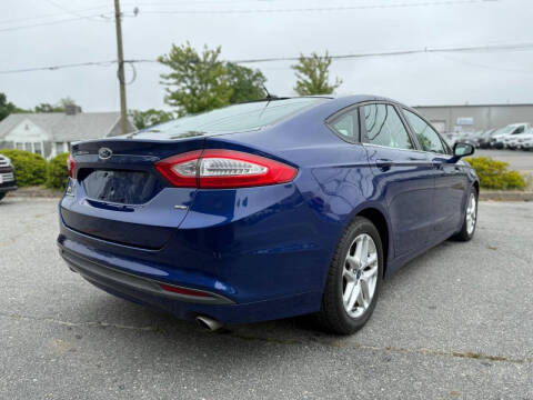 2014 Ford Fusion SE