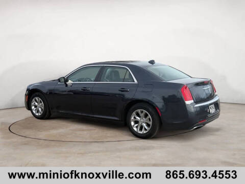 2015 Chrysler 300 Limited