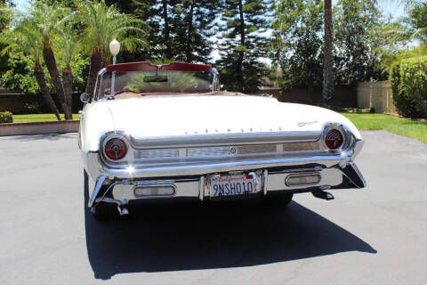1961 Oldsmobile Starfire
