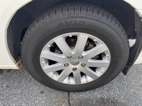 2011 Chrysler Town and Country Touring-L