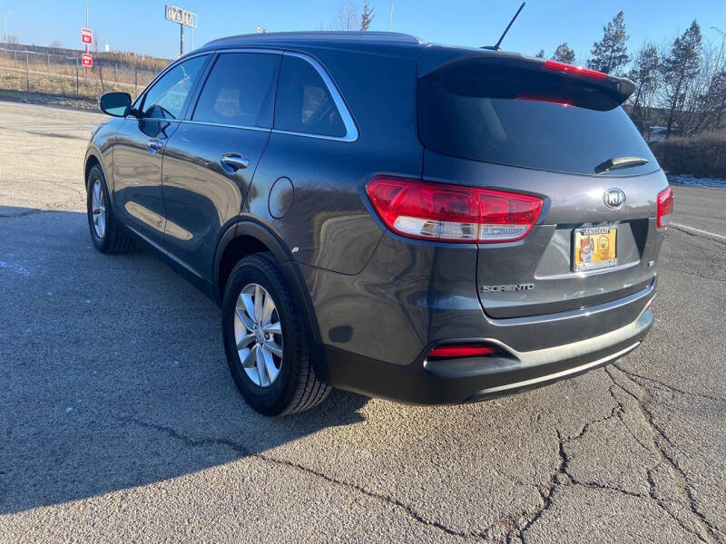 2016 Kia Sorento LX