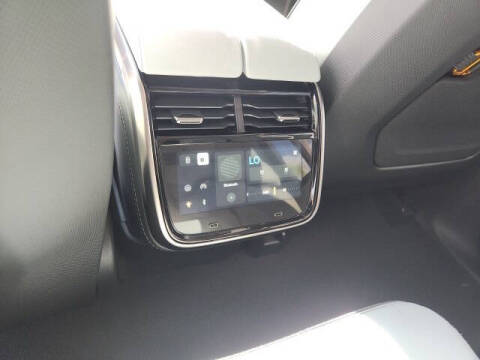 2023 Rivian R1S Adventure