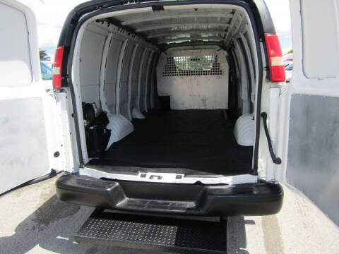 2017 Chevrolet Express 2500