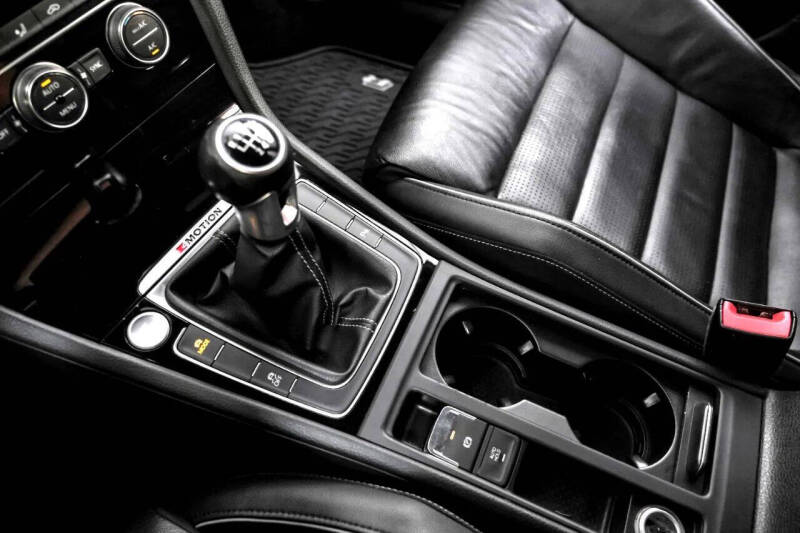 2019 Volkswagen Golf R 4Motion