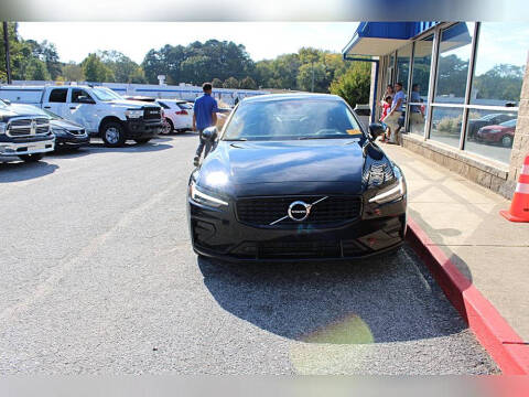 2022 Volvo S60 B5 Momentum