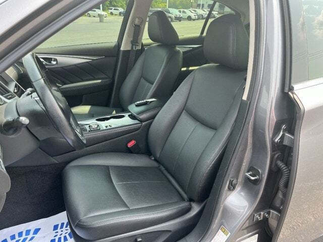 2020 Infiniti Q50 28
