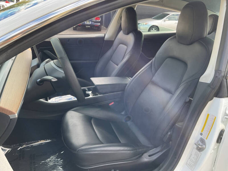 2019 Tesla Model 3 Mid Range