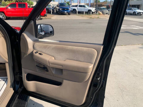 2005 Ford Explorer XLT