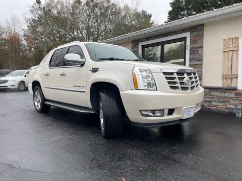 2011 Cadillac Escalade EXT for sale at SELECT MOTOR CARS INC in Gainesville GA