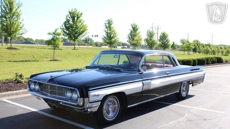 1962 Oldsmobile Starfire