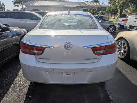 2012 Buick Verano Leather Group