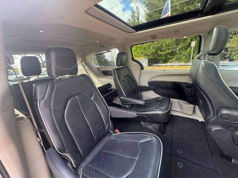 2022 Chrysler Pacifica Limited