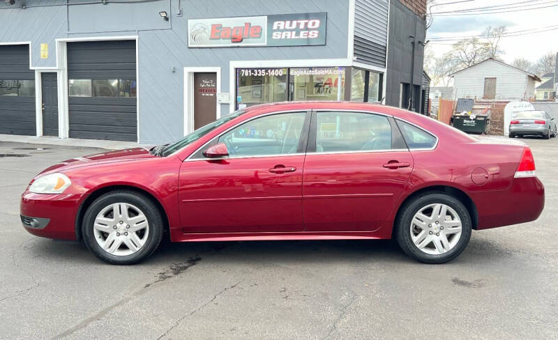 2011 Chevrolet Impala LT photo 2