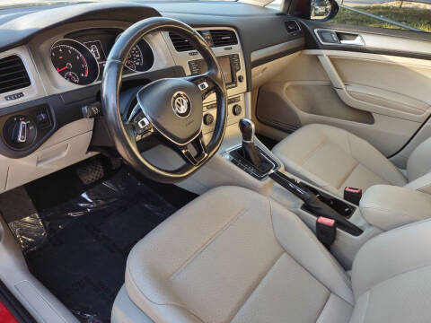 2017 Volkswagen Golf