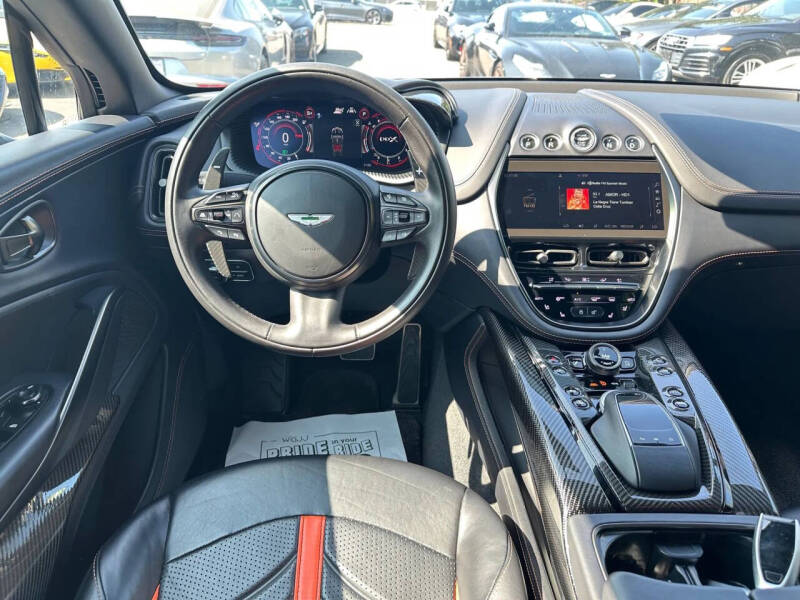 2023 Aston Martin DBX 707