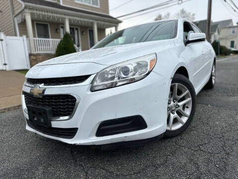 2015 Chevrolet Malibu for sale at Illinois Auto Sales in Paterson NJ
