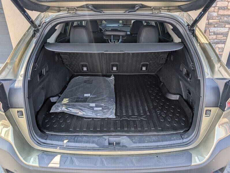 2023 Subaru Outback Touring XT