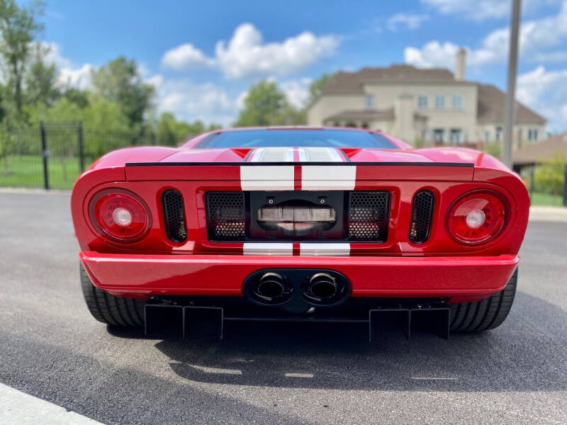 2005 Ford GT